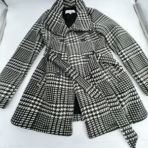 Sebby Houndstooth Peacoat With Belt Size Small